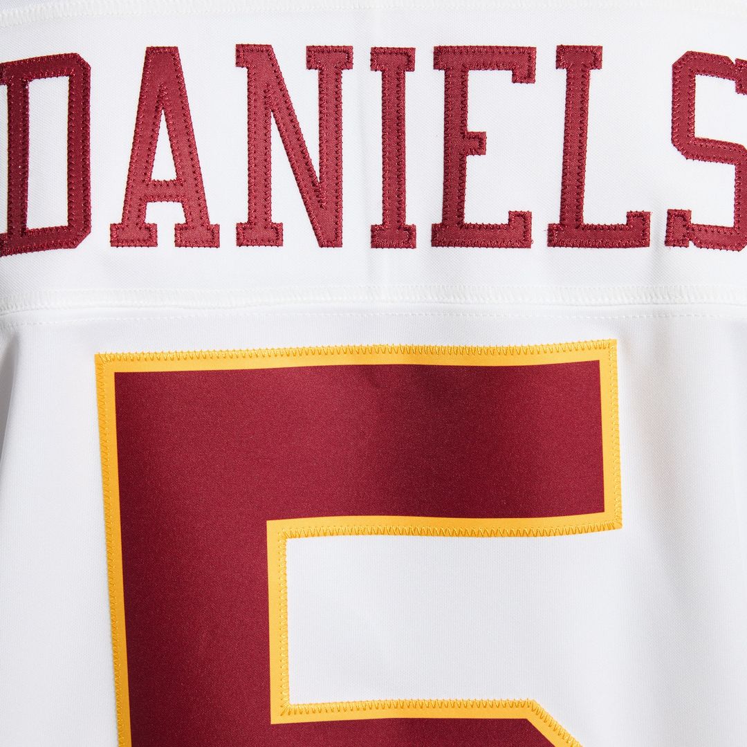Jayden Daniels Washington Commanders Vapor F.U.S.E. Stitched Limited Jersey - Burgundy